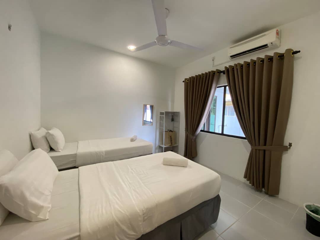 Bilik 2 single bed Unit 1 The Lawo Homestay