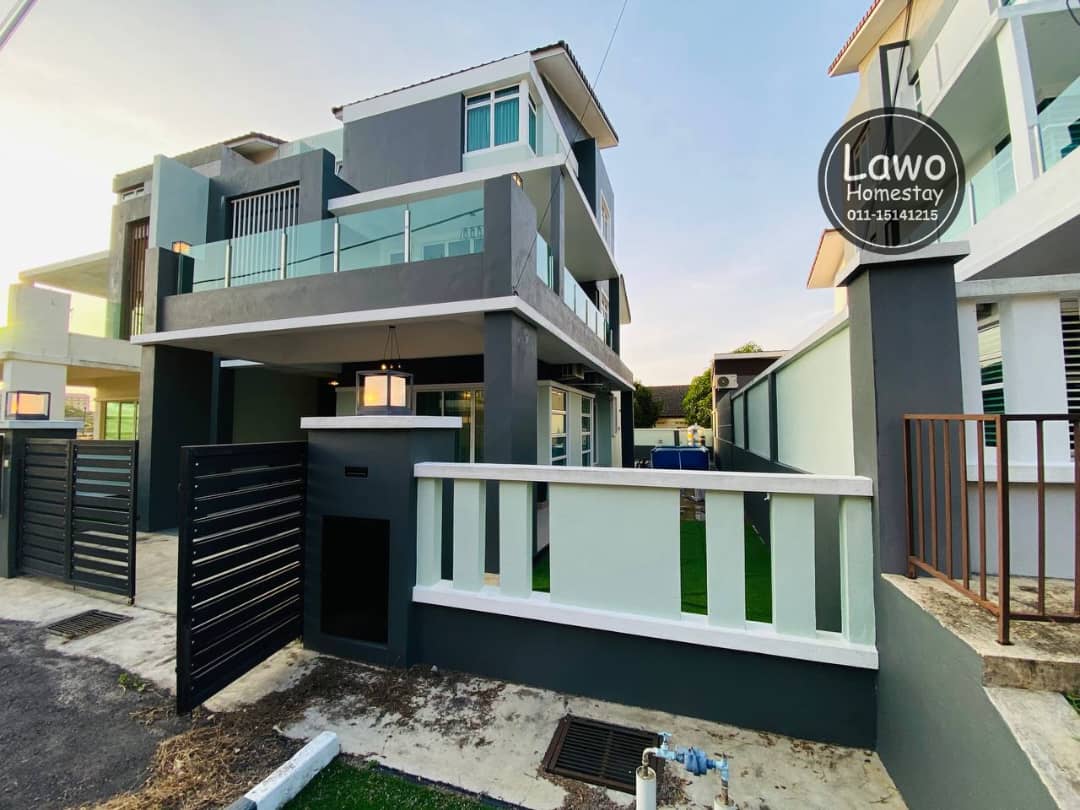 Bungalow 3 tingkat Unit 2 The Lawo Homestay Bukit Besar